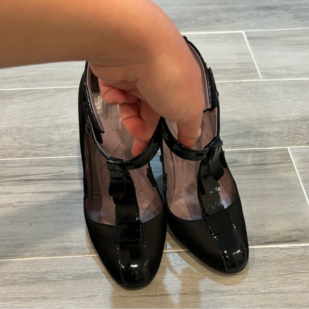 Alberta Ferretti satin heels